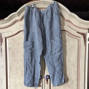 C&C California Women's Gray Cargo Capris Size Large